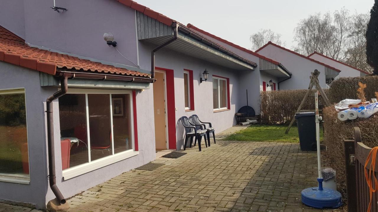 Zimmervermietung Zahn Baalberge Экстерьер фото