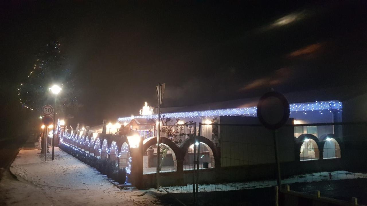 Zimmervermietung Zahn Baalberge Экстерьер фото