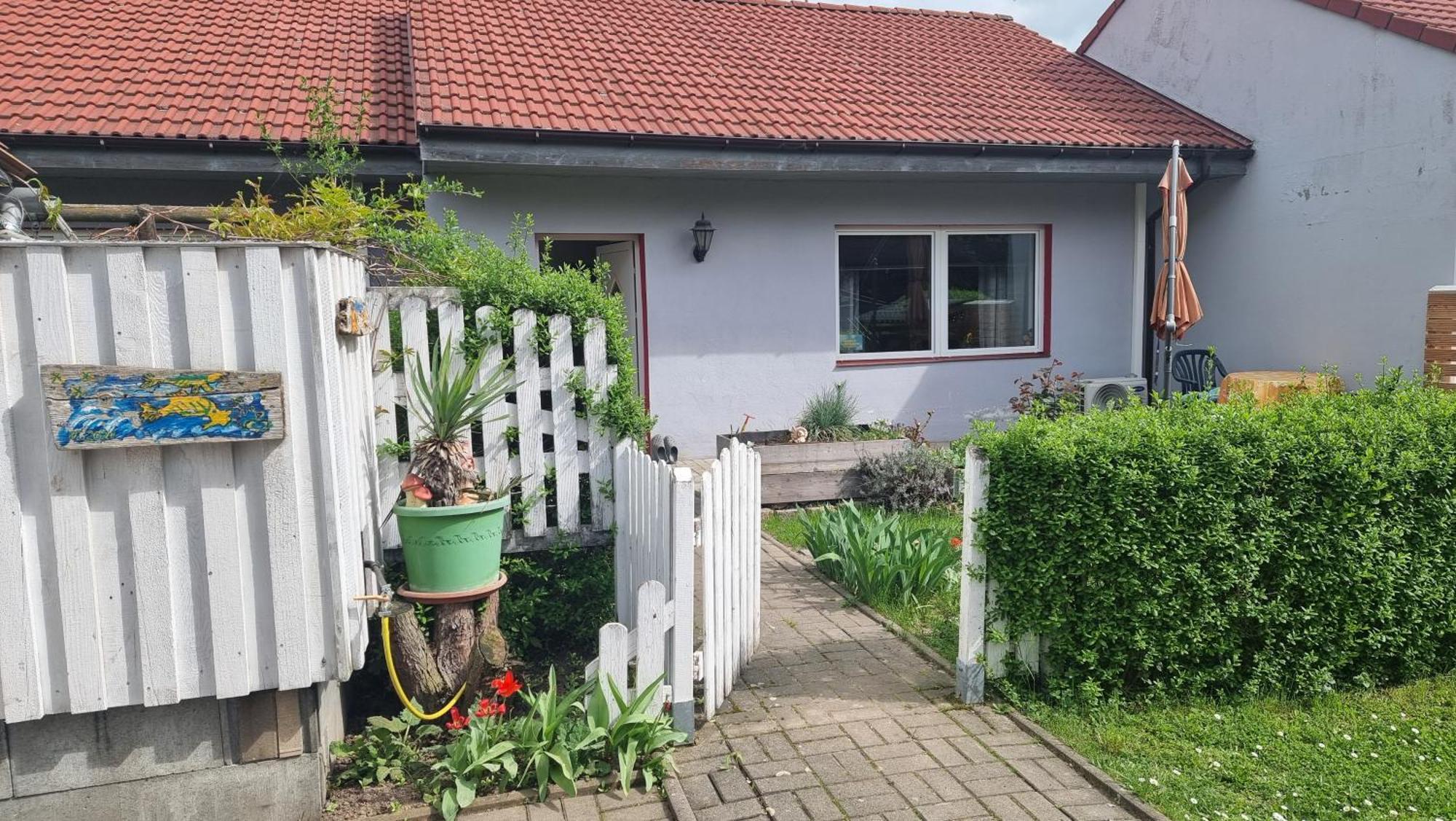 Zimmervermietung Zahn Baalberge Экстерьер фото